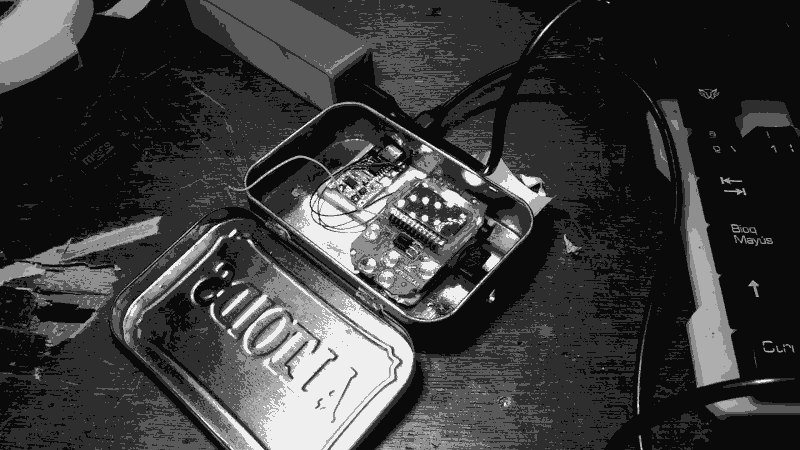 Backpack fm pirate transmitter inside altoids tin