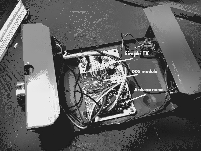 Inside of the TX simple Am transmitter