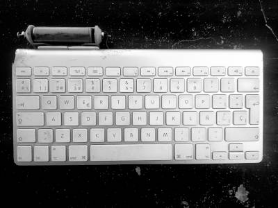 Archivo JPG con foto
del teclado reparado visto de frente
